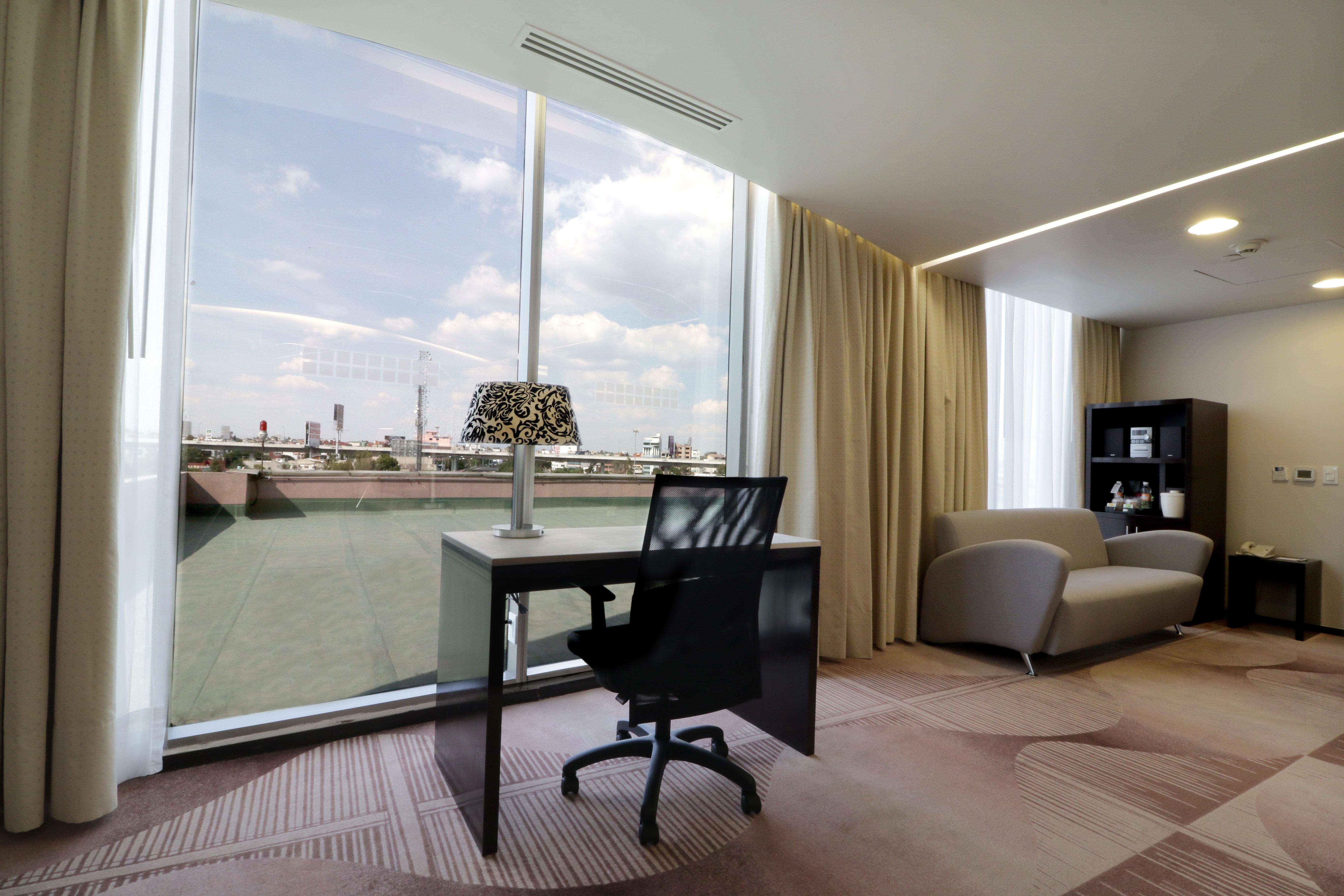 Holiday Inn Hotel & Suites Mexico Medica Sur By Ihg Экстерьер фото